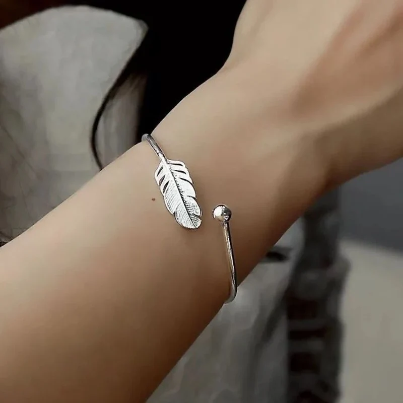 Bracelet jonc plume