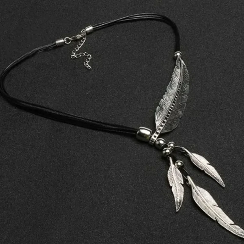 Collier Fantaisie Plume