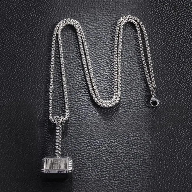 Collier Marteau Viking