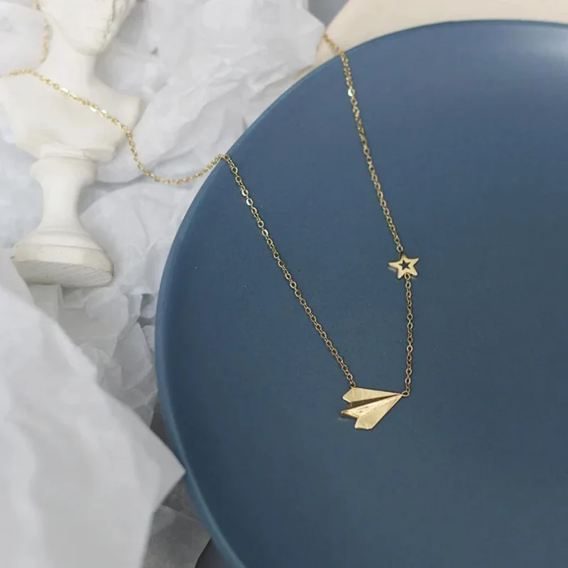 Collier Avion en Papier