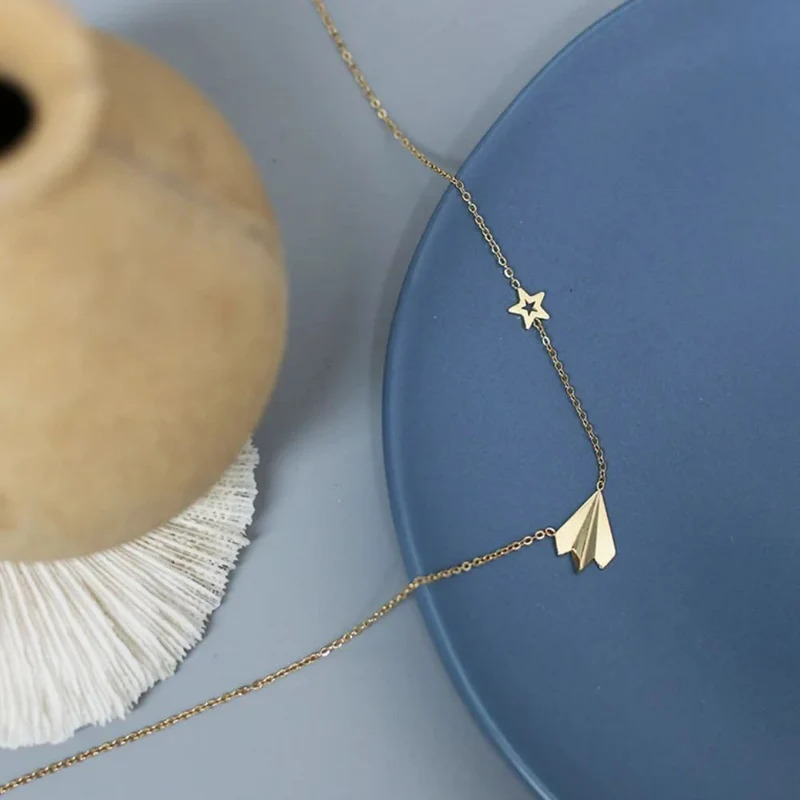 Collier Avion en Papier