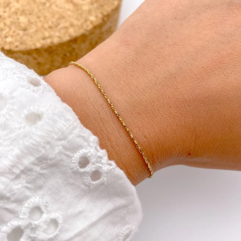 QETSIA bracelet