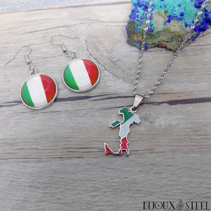 Collier à pendentif carte de l'Italie en acier inoxydable