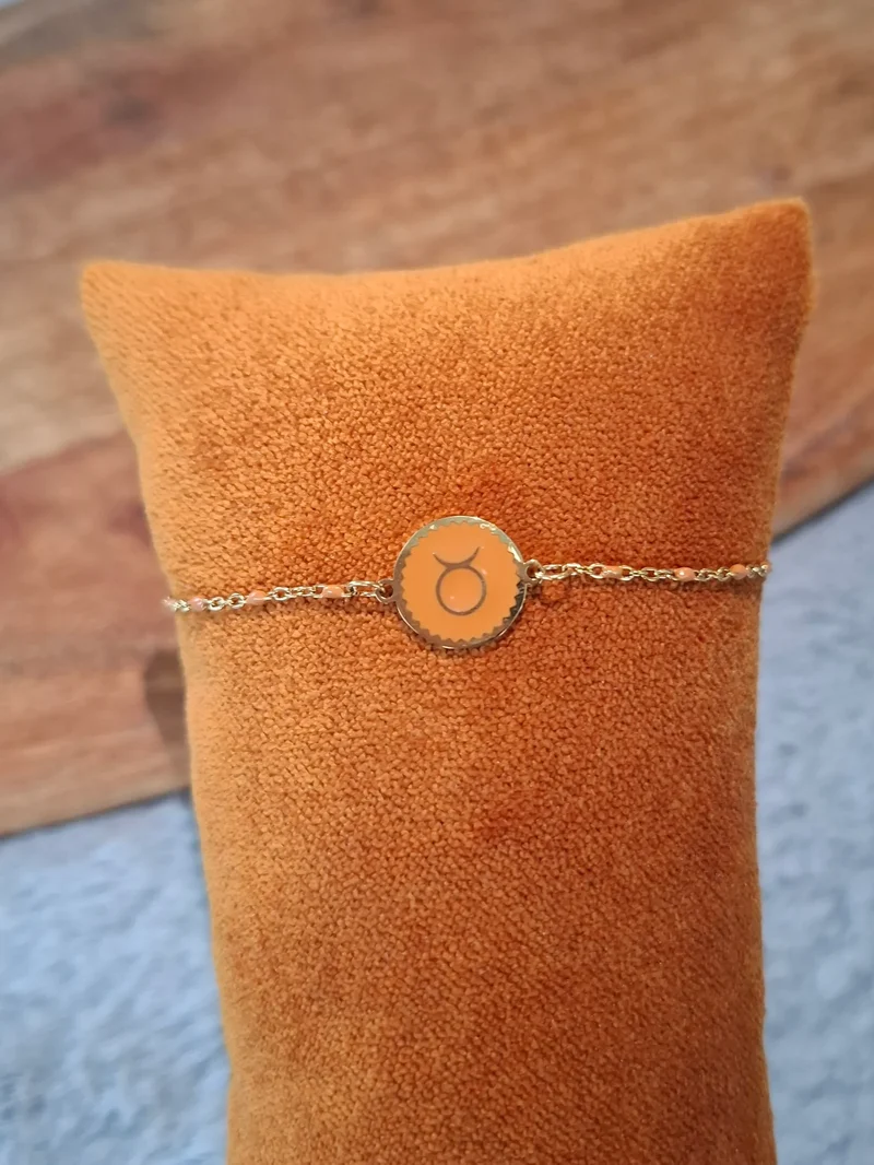 Bracelet chaîne fine signe astrologique coloré