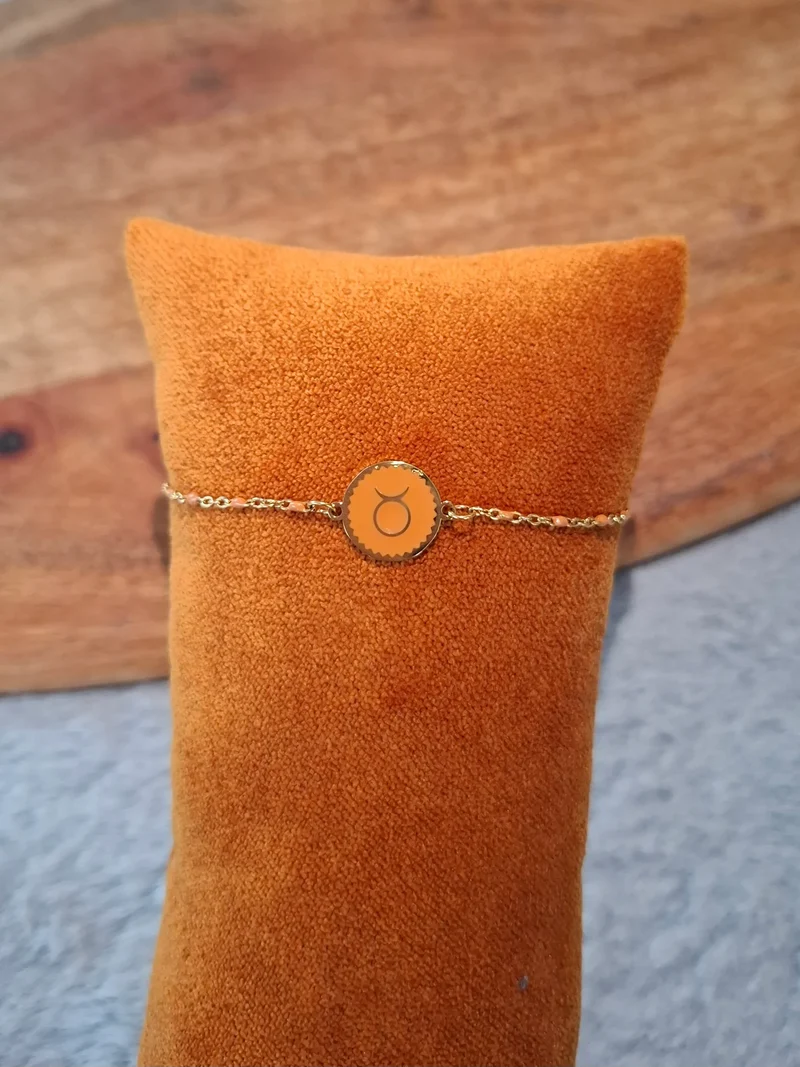 Bracelet chaîne fine signe astrologique coloré
