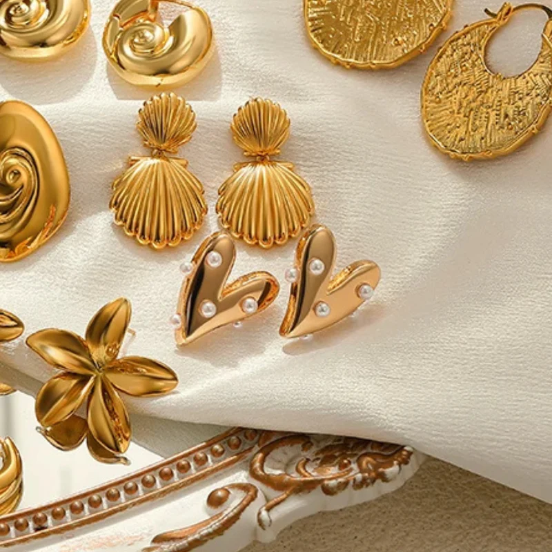 Boucles d'Oreilles Coeur Perles Blanches