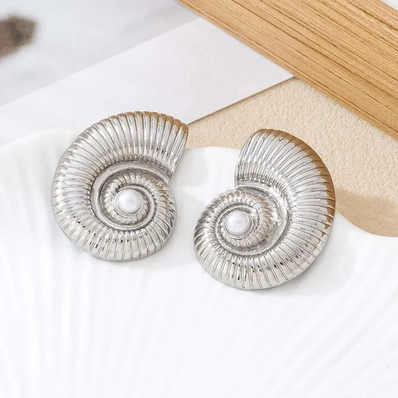 Boucles d'Oreilles Escargot Perle Blanche