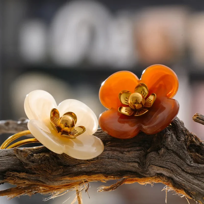 Bague Fleur Résine et Dorée