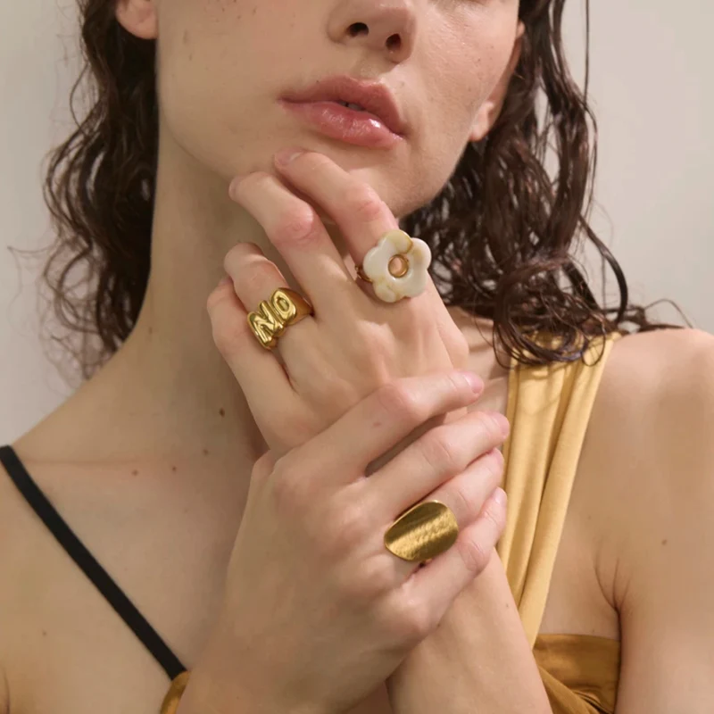Bague Fleur Résine