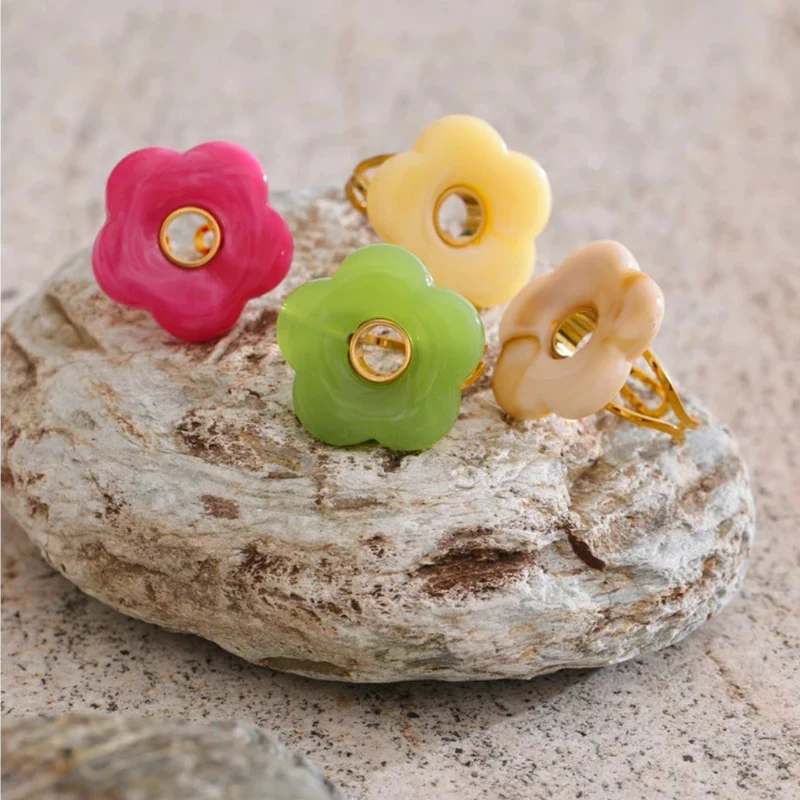 Bague Fleur Résine