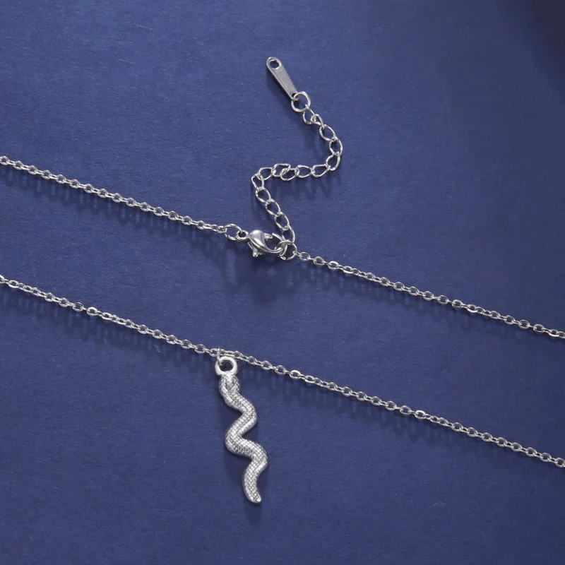 Collier Pendentif Petit Serpent