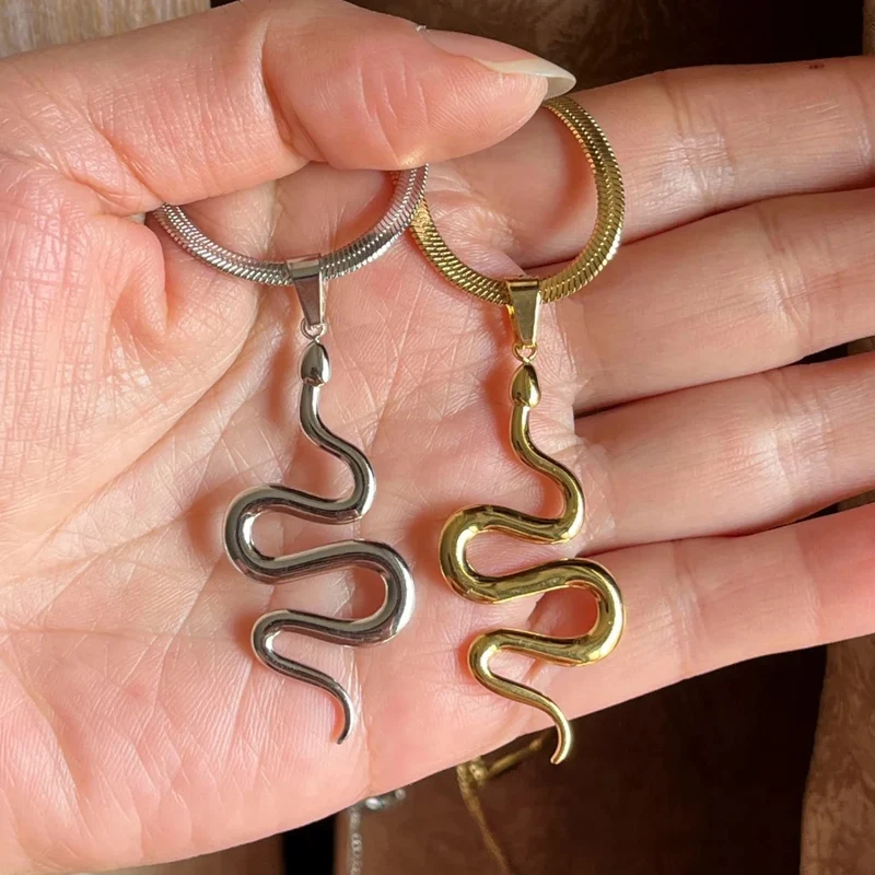 Collier Maille et Pendentif Serpent