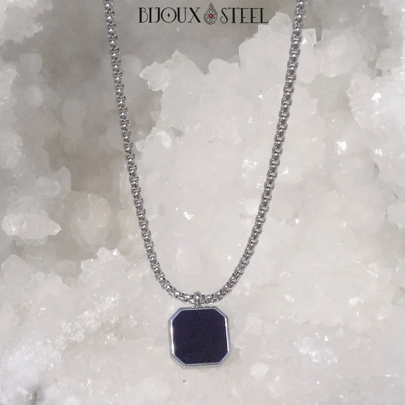 Collier carré noir homme en acier inoxydable