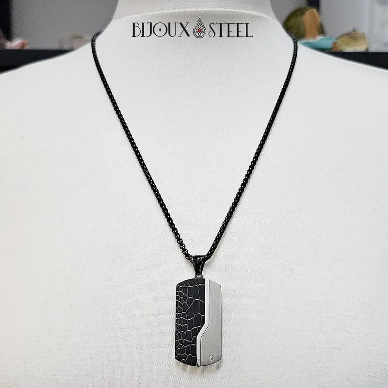 Collier à pendentif plaque noire et argentée et acier inoxydable