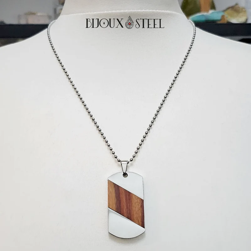 Collier à pendentif plaque en bois et acier inoxydable
