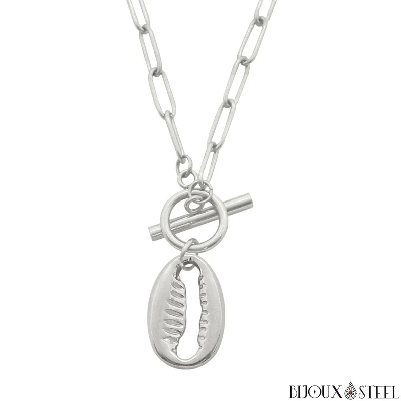 Collier maille trombone à pendentif cauri sur fermoir en acier inoxydable