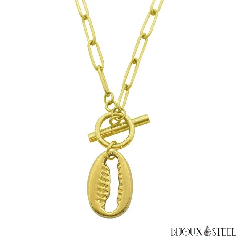Collier maille trombone à pendentif cauri sur fermoir en acier inoxydable