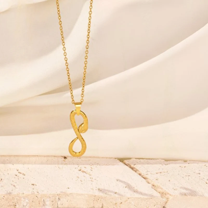 Collier Serpent Signe Infini
