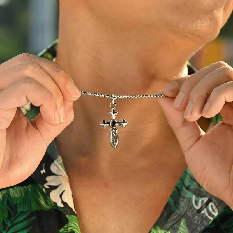 Collier Croix Médiévale Homme
