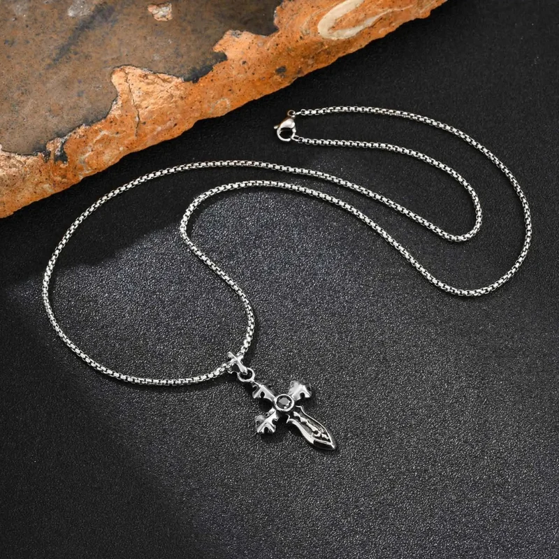 Collier Croix Médiévale Homme