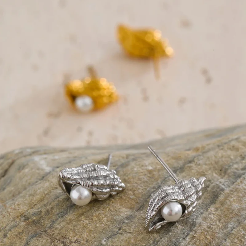 Boucles d'Oreilles Coquillage Perle Blanche