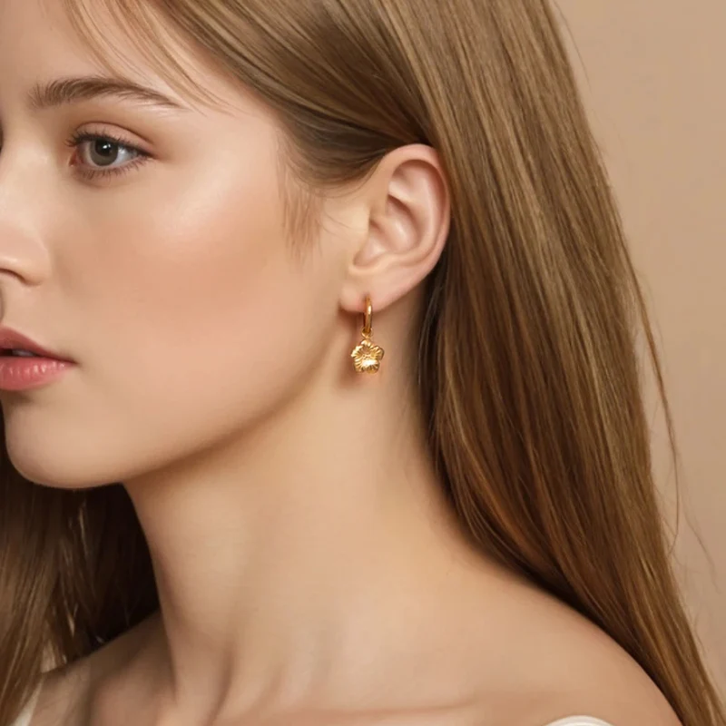 Boucles d'Oreilles Fleur Pendantes