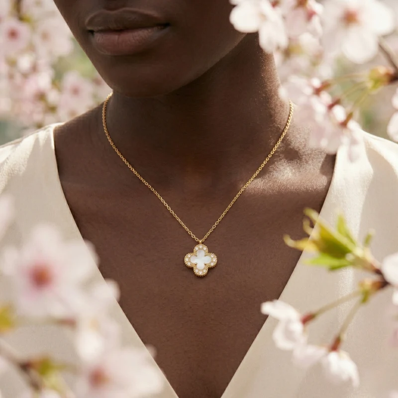 Collier Nolia