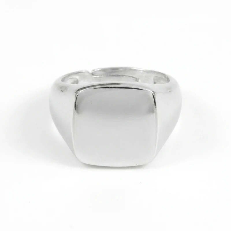 Chevalière Carrée
