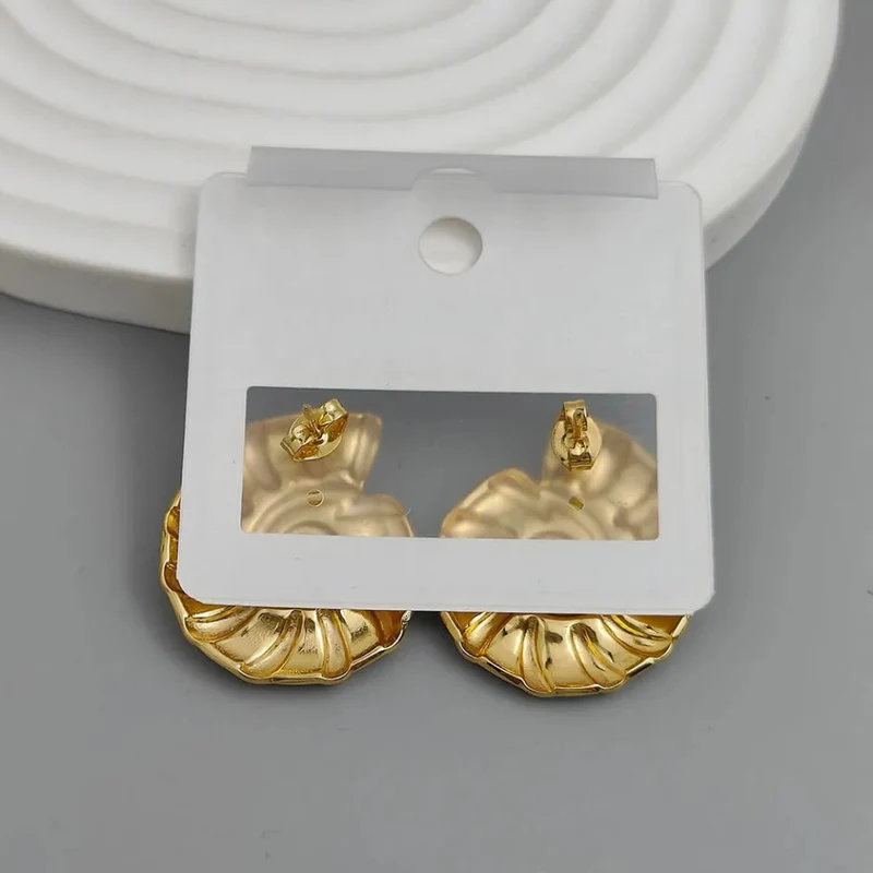 Boucles d'Oreilles Coquillage Or et Violettes