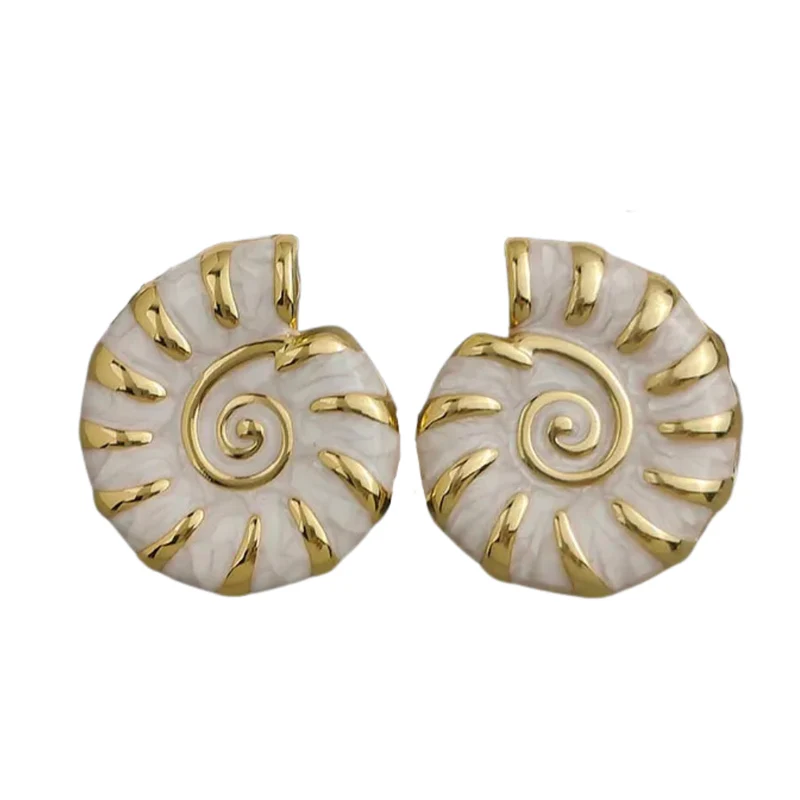 Boucles d'Oreilles Coquillage Or et Blanches