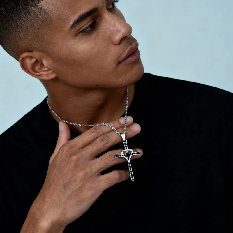 Collier pendentif Croix Acier Homme