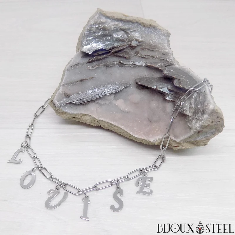 Collier prénom personnalisé sur chaîne trombone en acier inoxydable