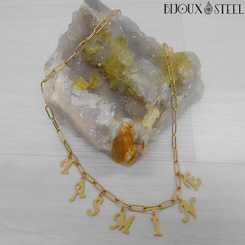 Collier prénom personnalisé sur chaîne trombone en acier inoxydable