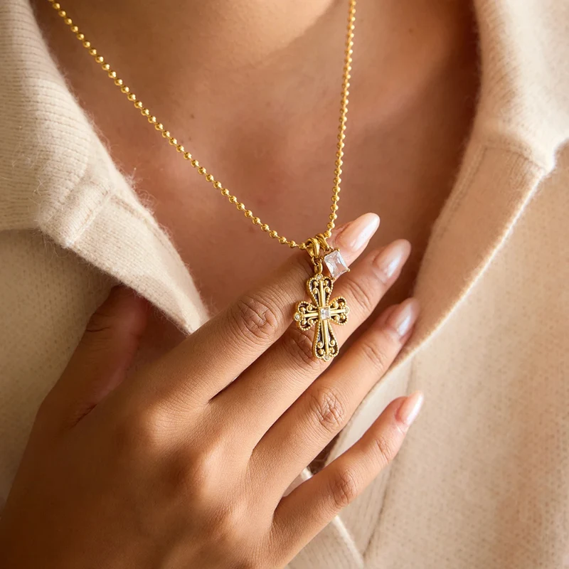 Collier Croix Vintage