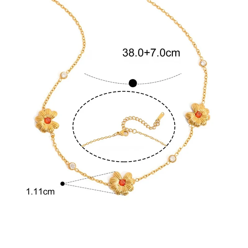 Collier Fleur Dorées Zircons Rouges