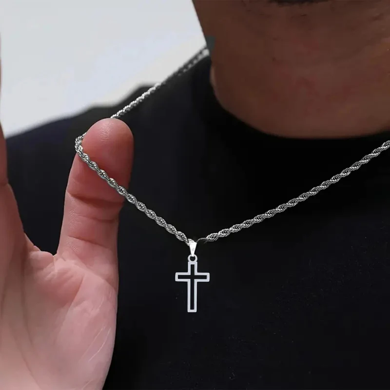 Collier Croix Ajourée Homme
