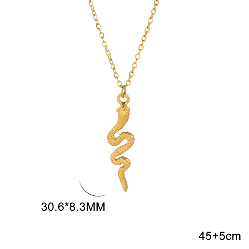 Collier Serpent Design