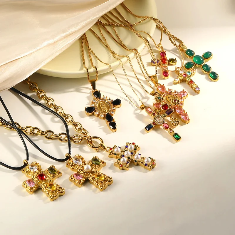Collier Croix Pierres Roses