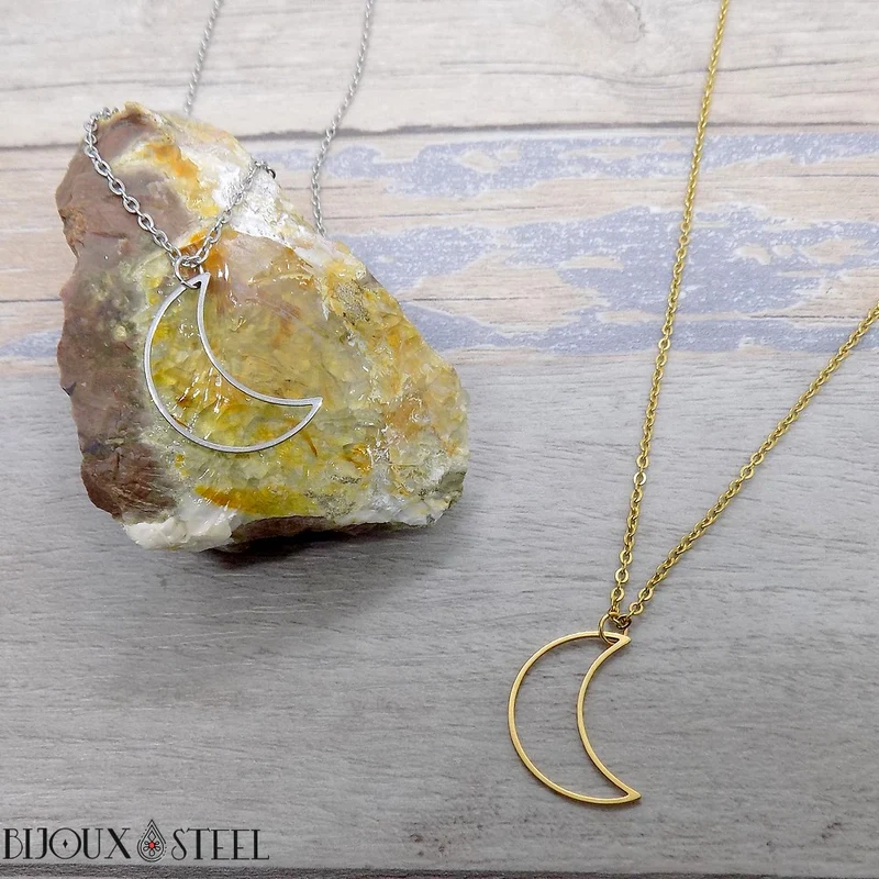 Collier à pendentif Lune en acier inoxydable