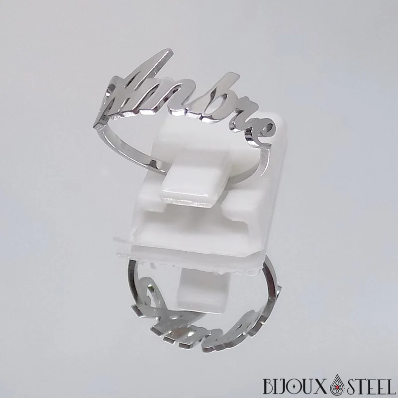 Bague à prénom personnalisée en acier inoxydable