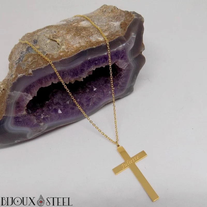 Collier croix personnalisée à prénom en acier inoxydable