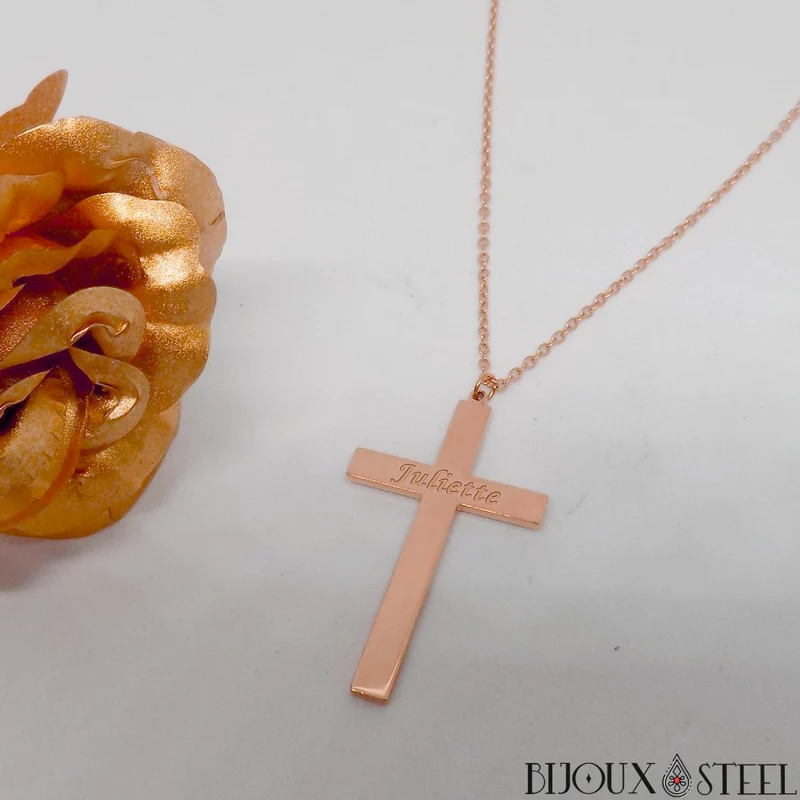 Collier croix personnalisée à prénom en acier inoxydable