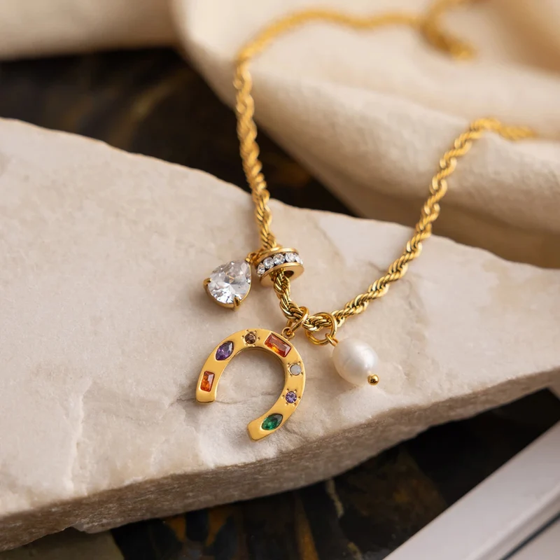 Collier Fer à Cheval Breloques