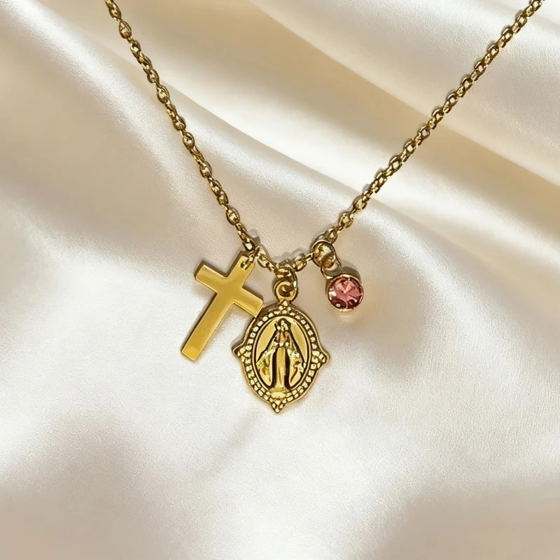 Collier Croix et Vierge avec Diamant