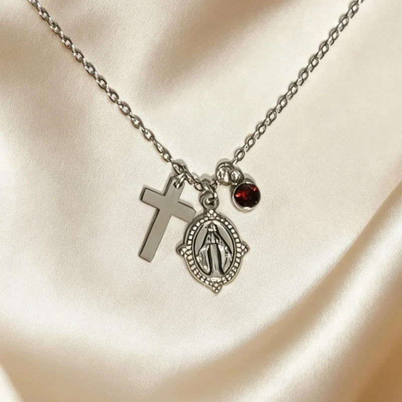 Collier Croix et Vierge avec Diamant