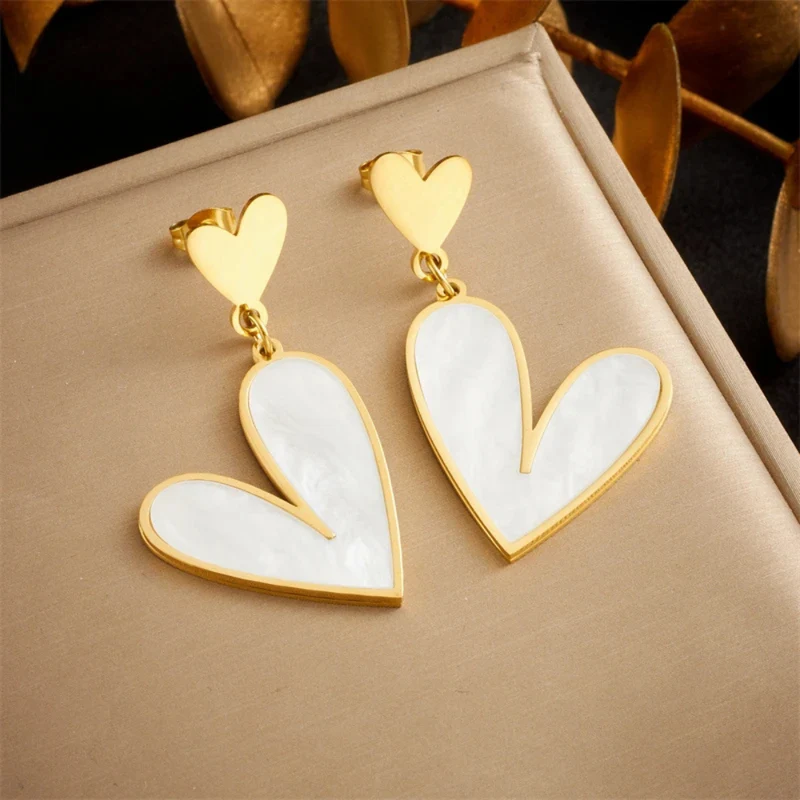 Boucles d'Oreilles Coeurs Nacre Blanc