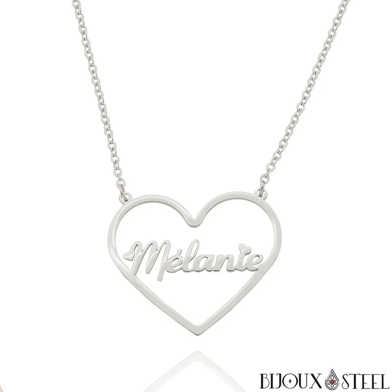 Collier prénom personnalisé dans son coeur en acier inoxydable