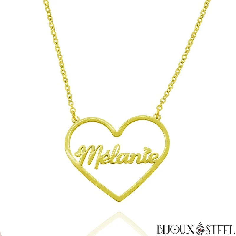 Collier prénom personnalisé dans son coeur en acier inoxydable