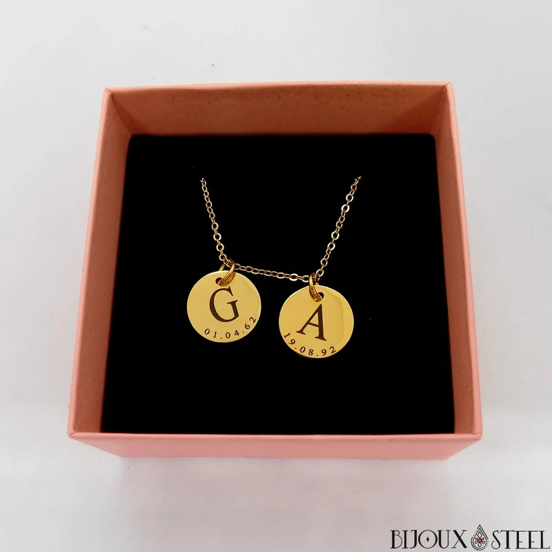 Collier médaille personnalisée initiale et date en acier inoxydable