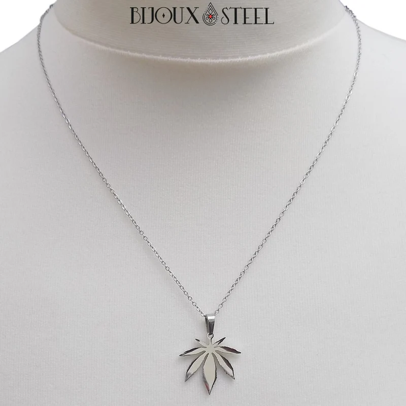 Collier à pendentif feuille de cannabis en acier inoxydable